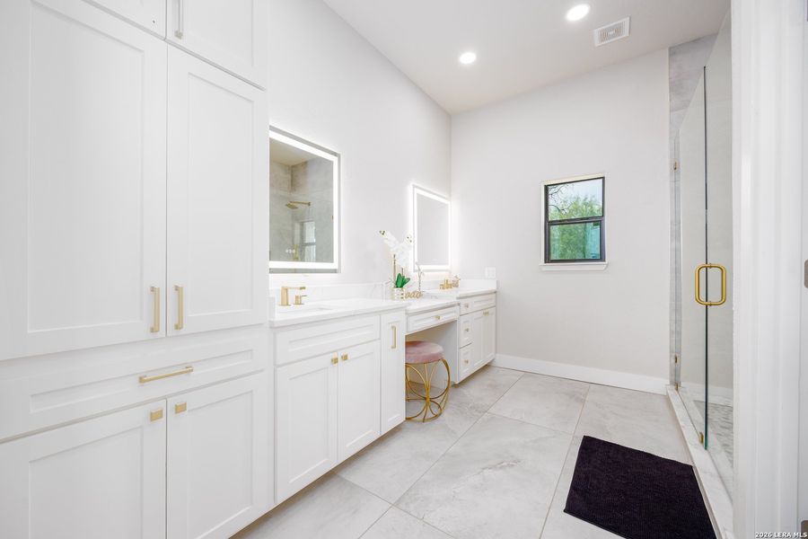 Furnished interior view inside a new home in , San Antonio (Image 18).