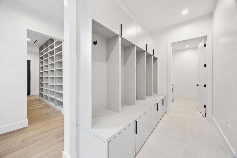 Furnished interior view inside a new home in , Bellaire (Image 32).