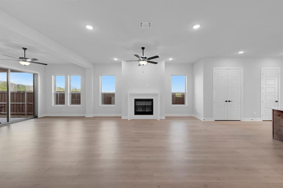 Spacious, unfurnished interior of a new home in Elements at Viridian - Traditional Series, Arlington (Image 34).