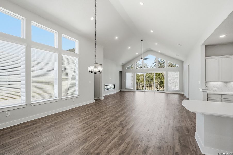 Spacious, unfurnished interior of a new home in Potranco Oaks, Castroville (Image 42).