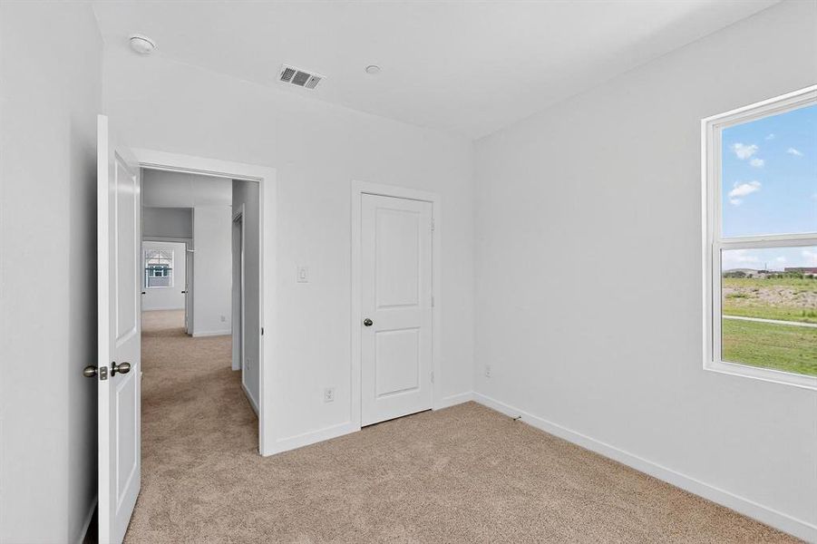 Spacious, unfurnished interior of a new home in , Mesquite (Image 31).