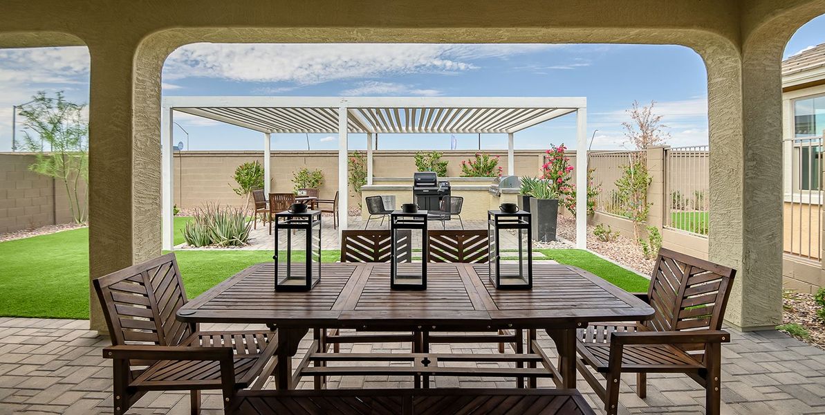 Jade-model-covered-patio GALLERY