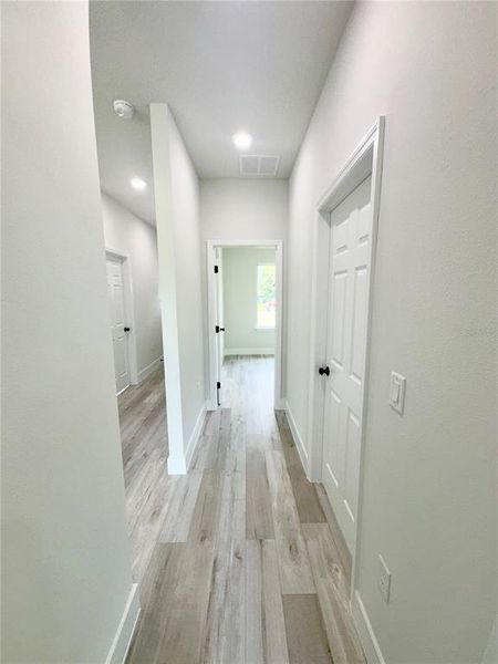 Spacious, unfurnished interior of a new home in , Palm Bay (Image 44).
