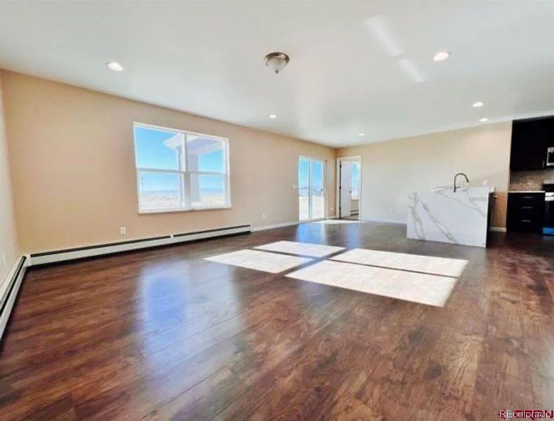 Spacious, unfurnished interior of a new home in , Alamosa (Image 23).