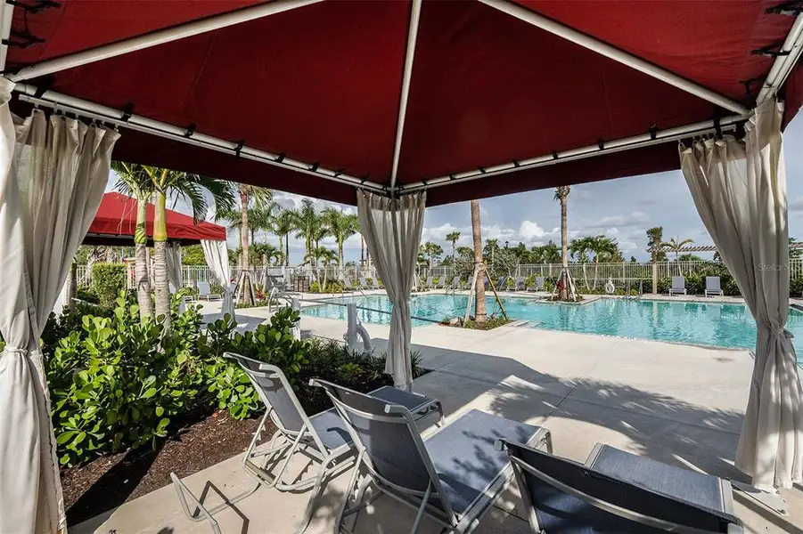 Community amenities in Wellen Park, Venice (Image 12).