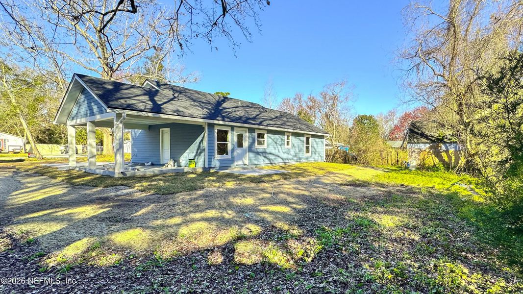 Exterior details and patio area of a home in , Yulee (Image 16). Exterior details and patio area of a home in , Yulee (Image 16).