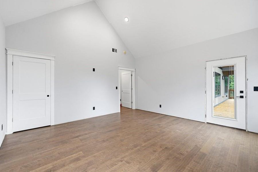 Spacious, unfurnished interior of a new home in , Ellijay (Image 30).
