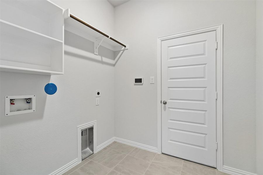 Spacious, unfurnished interior of a new home in Cypress Green, Hockley (Image 15). Spacious, unfurnished interior of a new home in Cypress Green, Hockley (Image 15).