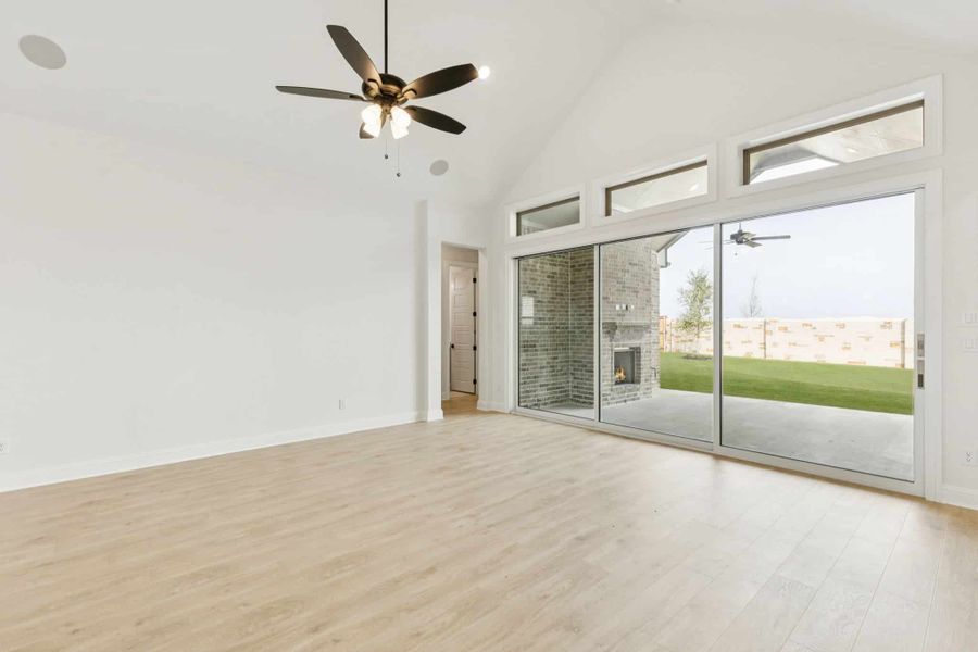 Spacious, unfurnished interior of a new home in Trinity Falls, McKinney (Image 9). Spacious, unfurnished interior of a new home in Trinity Falls, McKinney (Image 9).