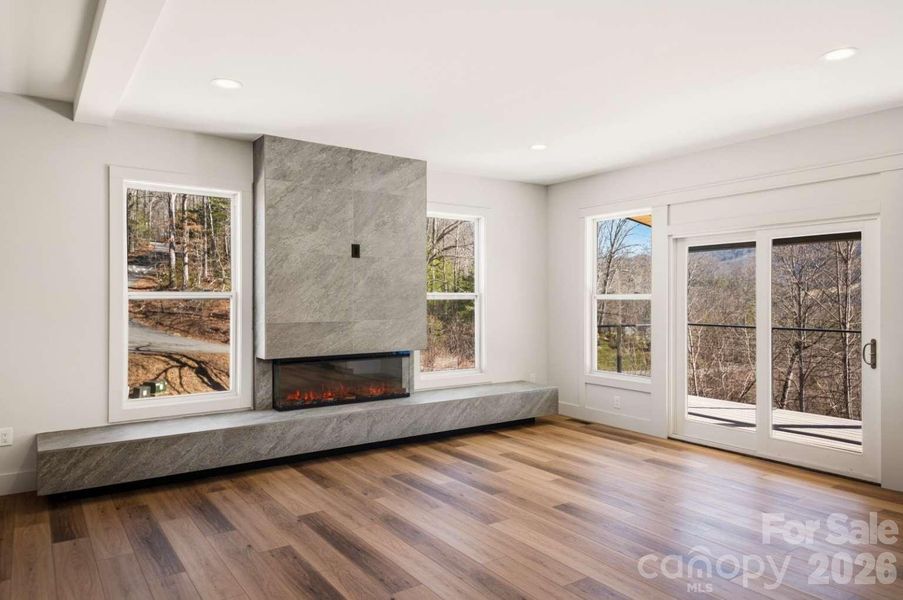 Spacious, unfurnished interior of a new home in , Canton (Image 26).