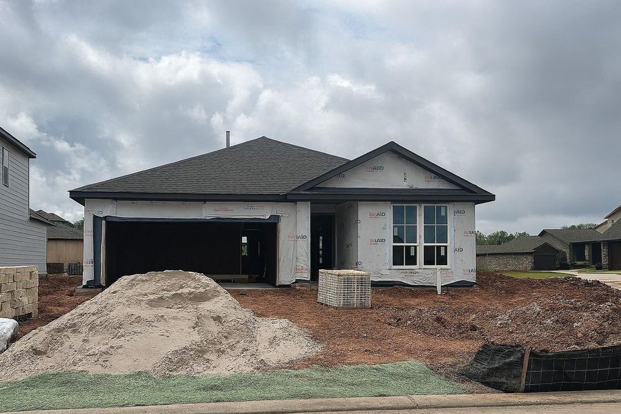 In-progress construction of a new home in Valor Park, Bay City, TX (Image 19).