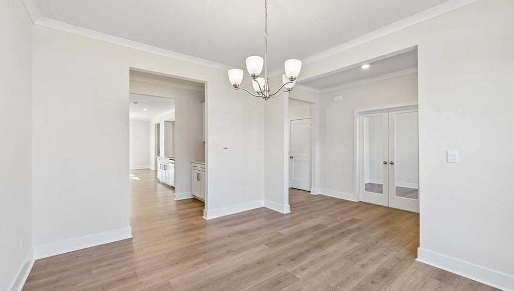 Spacious, unfurnished interior of a new home in Oak Grove Hill, Huntersville (Image 20).