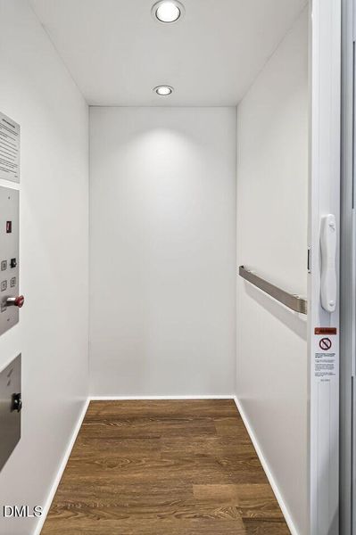 009-1280x960-elevator 009-1280x960-elevator