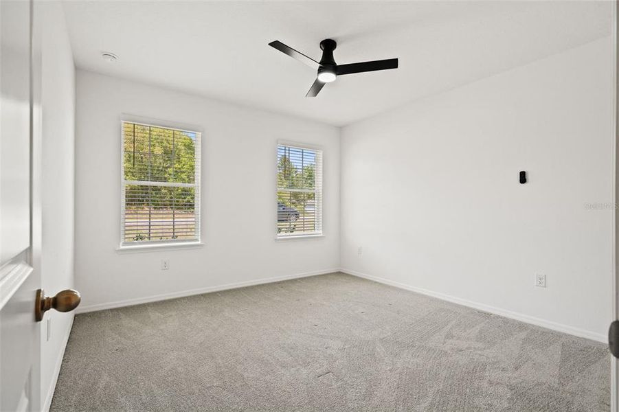 Spacious, unfurnished interior of a new home in , Weeki Wachee (Image 17).