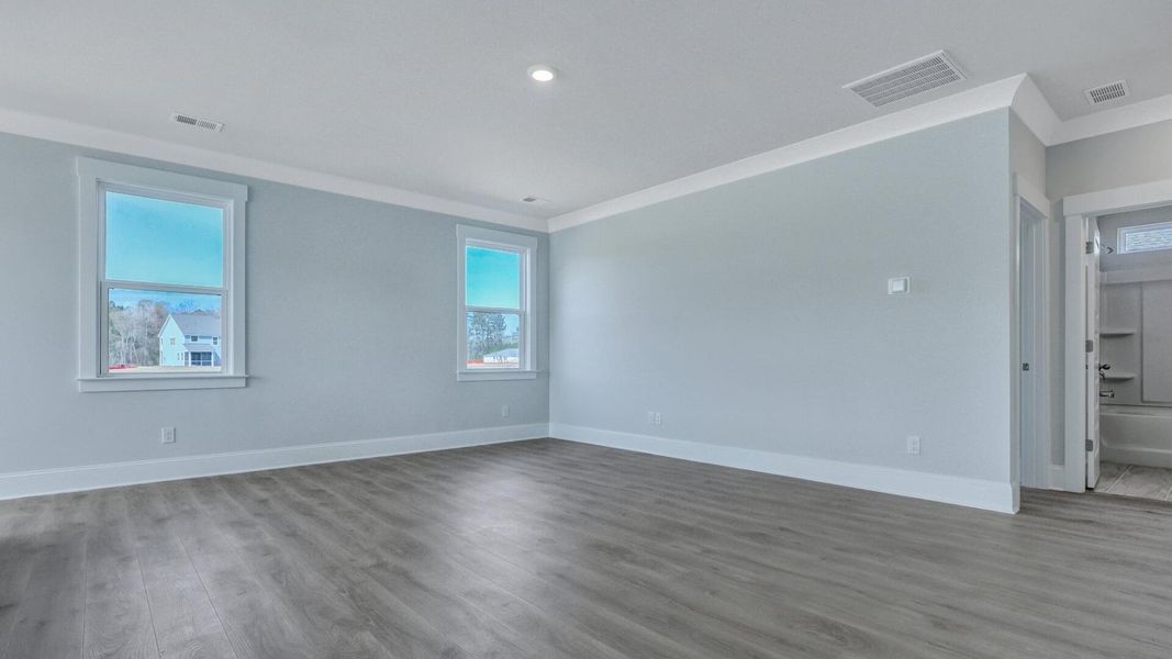 Spacious, unfurnished interior of a new home in Berkeley Bay, Ridgeville (Image 30). Spacious, unfurnished interior of a new home in Berkeley Bay, Ridgeville (Image 30).