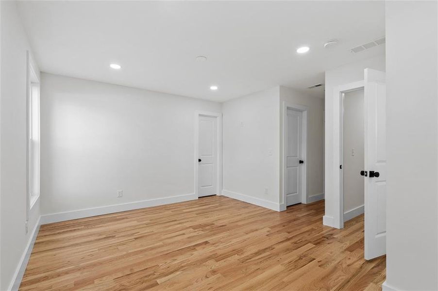 Spacious, unfurnished interior of a new home in , Snellville (Image 48).