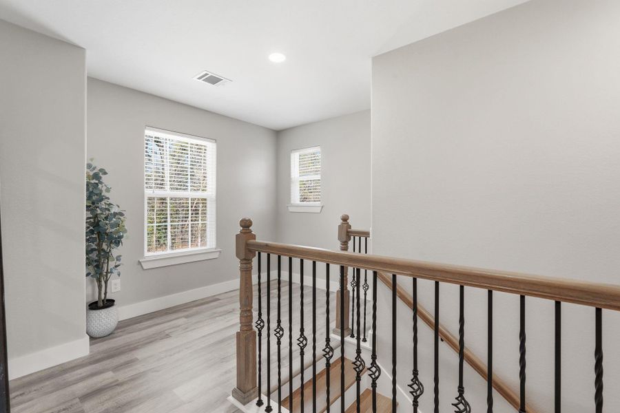 Spacious, unfurnished interior of a new home in , Conroe (Image 21).