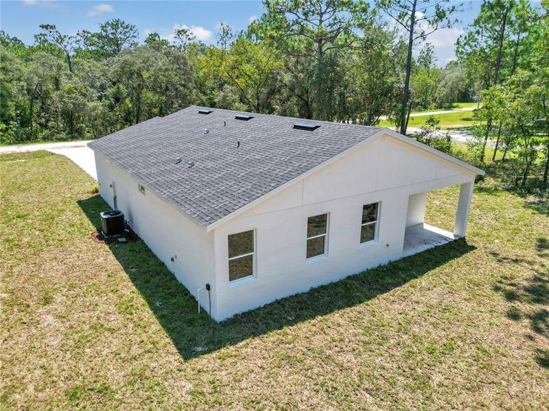 Exterior details and patio area of a home in , Dunnellon (Image 28). Exterior details and patio area of a home in , Dunnellon (Image 28).