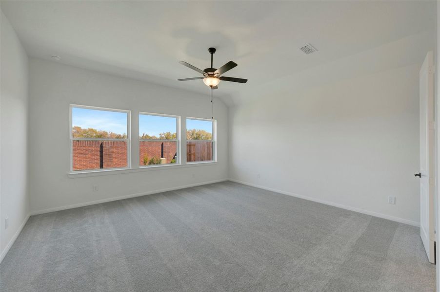 Spacious, unfurnished interior of a new home in Oakwood Estates, Waller (Image 20). Spacious, unfurnished interior of a new home in Oakwood Estates, Waller (Image 20).