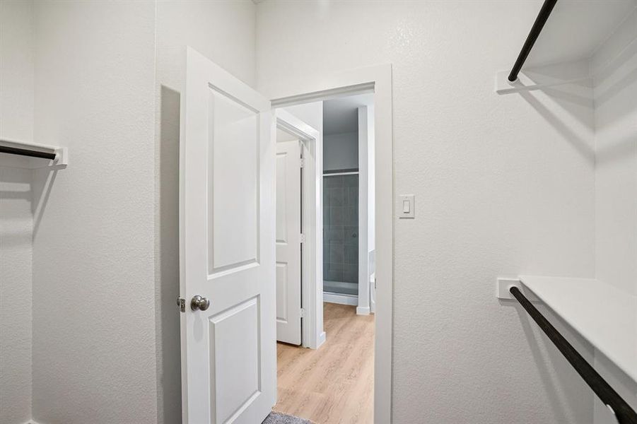 Furnished interior view inside a new home in Lone Oak, Alvarado (Image 10). Furnished interior view inside a new home in Lone Oak, Alvarado (Image 10).