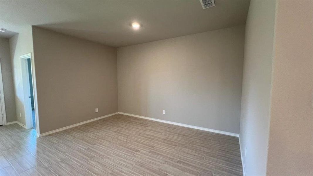 Spacious, unfurnished interior of a new home in Rosewood at Beltmill, Fort Worth (Image 13). Spacious, unfurnished interior of a new home in Rosewood at Beltmill, Fort Worth (Image 13).