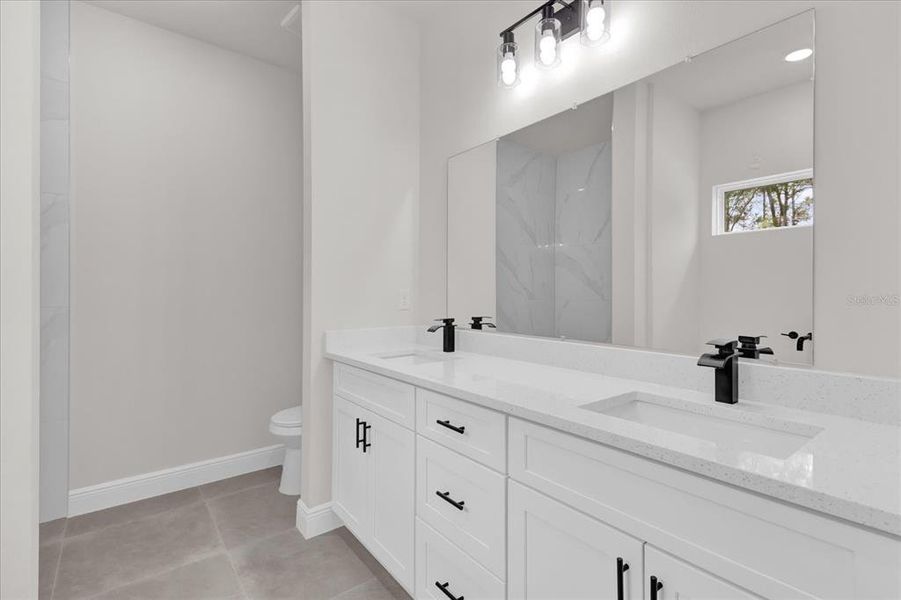 Spacious, unfurnished interior of a new home in , Ocala (Image 8).