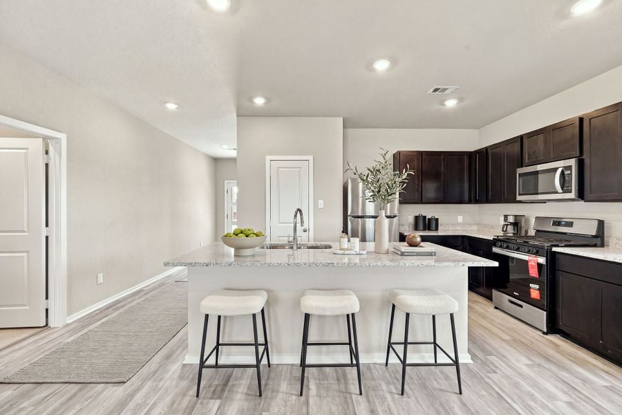 2,576sf New Home in Angleton, TX. - Slide 7 2,576sf New Home in Angleton, TX. - Slide 7