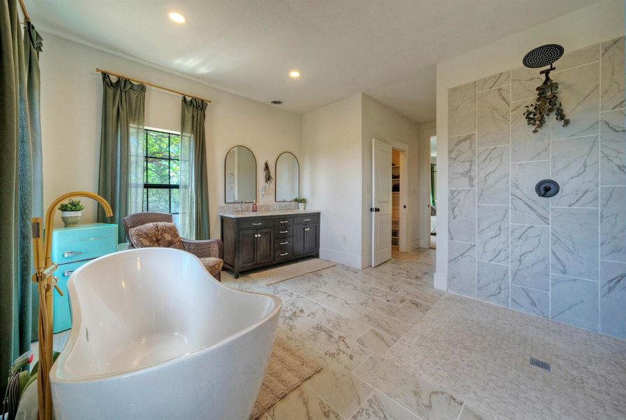 Furnished interior view inside a new home in , Elgin (Image 25).