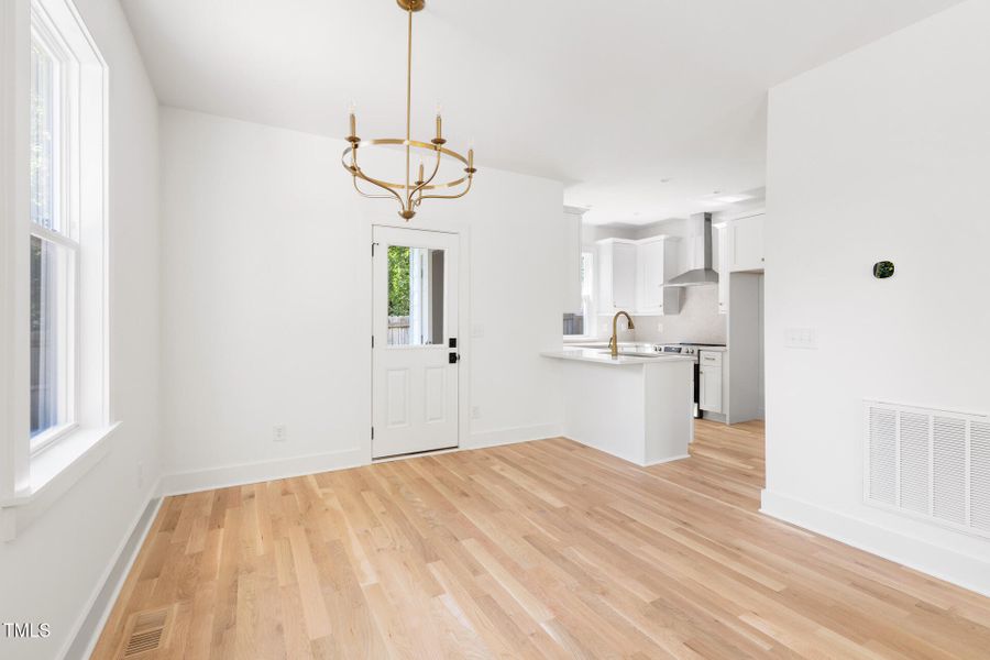 407B-Edward-9 407B-Edward-9