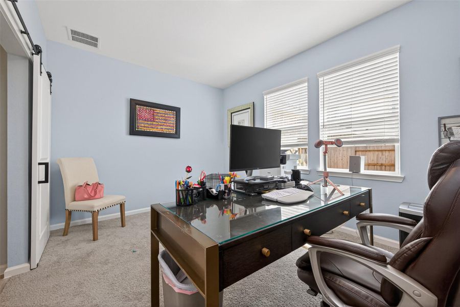 Multi-purpose room with a functional layout and closet storage