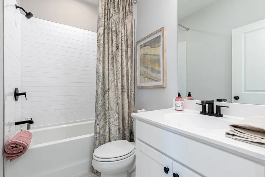 Full Bath Full Bath