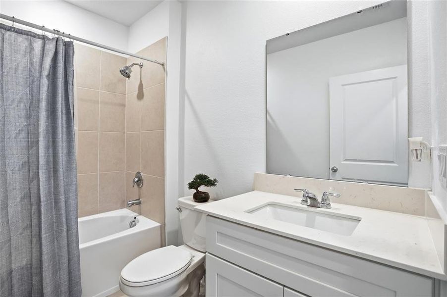 Furnished interior view inside a new home in Westview, Kissimmee (Image 14).