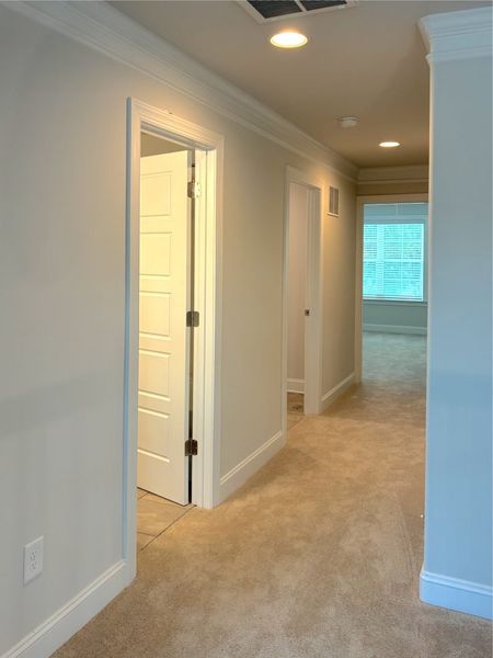 Spacious, unfurnished interior of a new home in Weybridge, Burlington (Image 36).