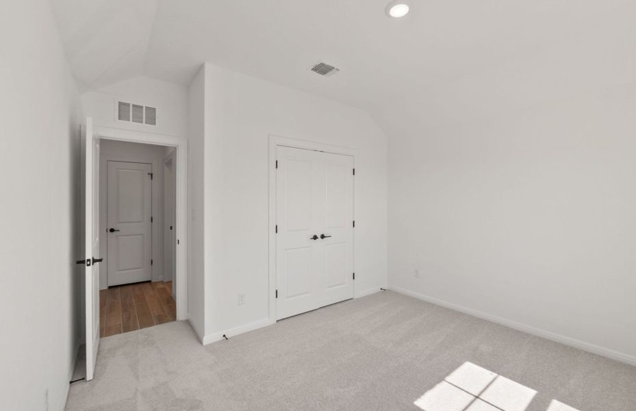 Representative unfurnished interior of a home built from the McKinney by Pulte Homes in Crescent Bluff, Georgetown (Image 11).
