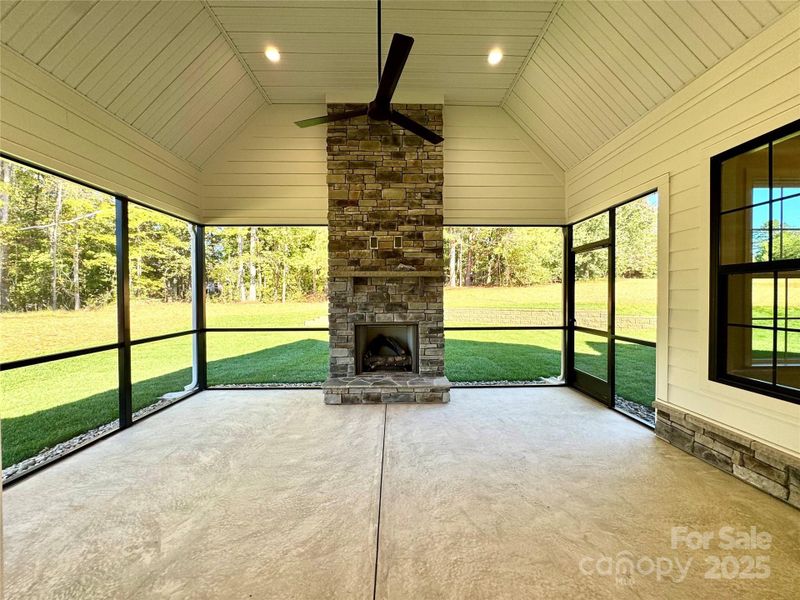 Exterior details and patio area of a home in Saddlehorn, Troutman (Image 3).