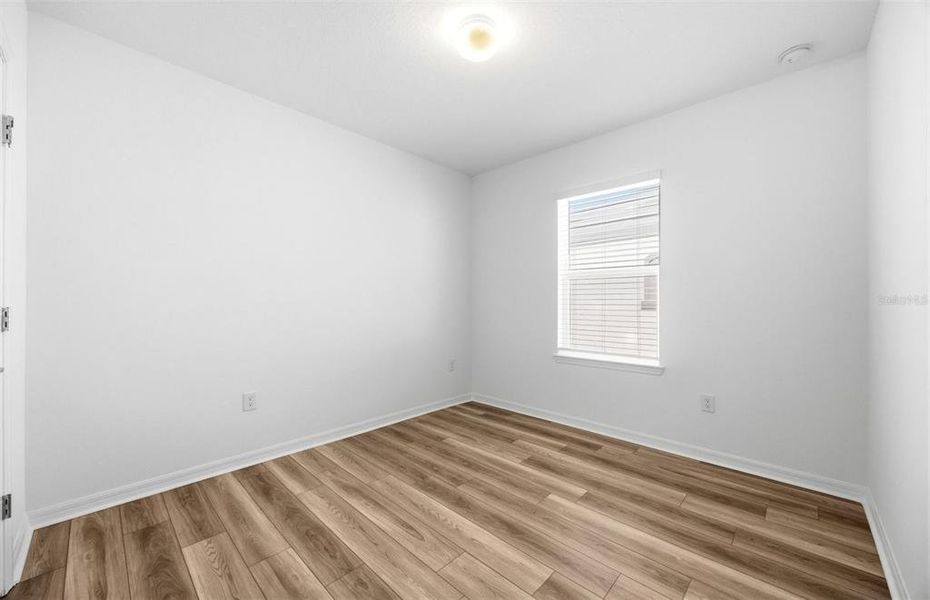 Spacious, unfurnished interior of a new home in Riverwood, Zephyrhills (Image 14).
