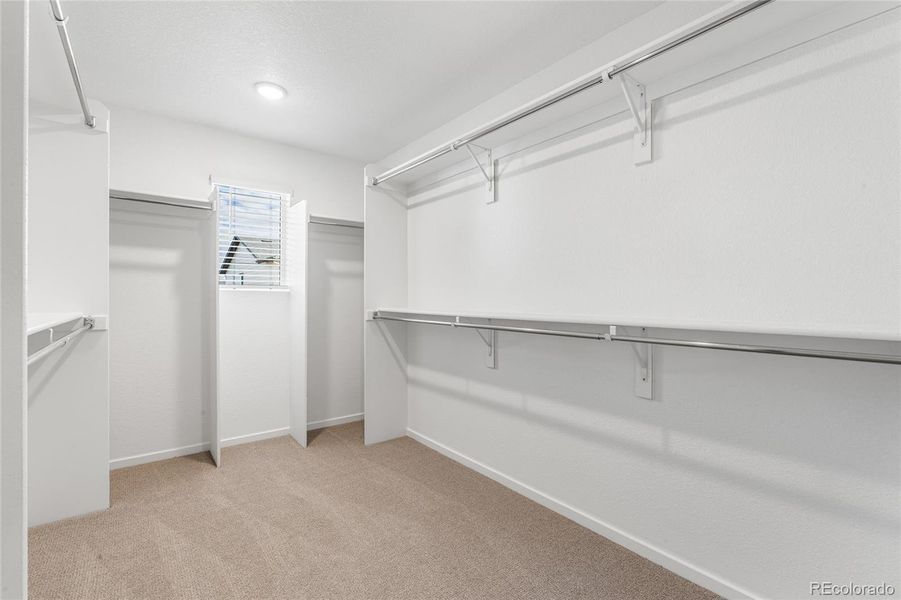 Spacious, unfurnished interior of a new home in Harvest Crossing, Aurora (Image 23).