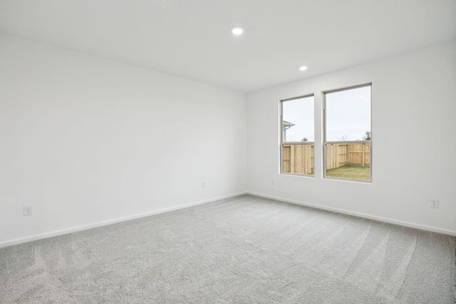 Spacious, unfurnished interior of a new home in Crosby Farms, Crosby (Image 18).