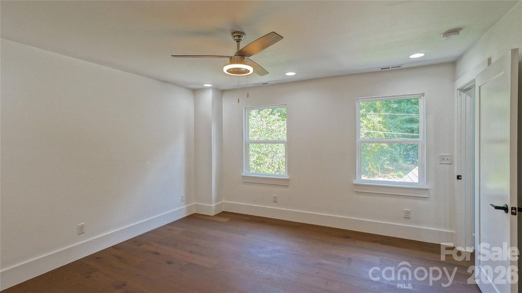 Spacious, unfurnished interior of a new home in , Charlotte (Image 33).