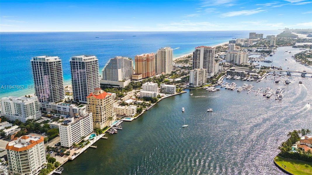 Condo located in Fort Lauderdale, FL showcasing its design and architecture (Image 18).
