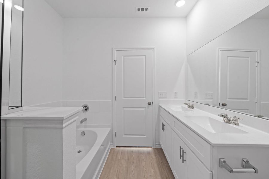 Furnished interior view inside a new home in River Ranch, Dayton (Image 6). Furnished interior view inside a new home in River Ranch, Dayton (Image 6).