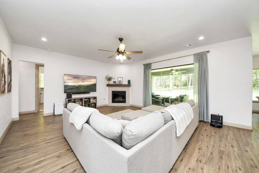 Furnished interior view inside a new home in , Magnolia (Image 18).