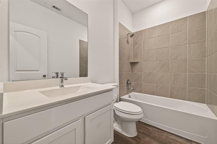 Furnished interior view inside a new home in , Katy (Image 12).