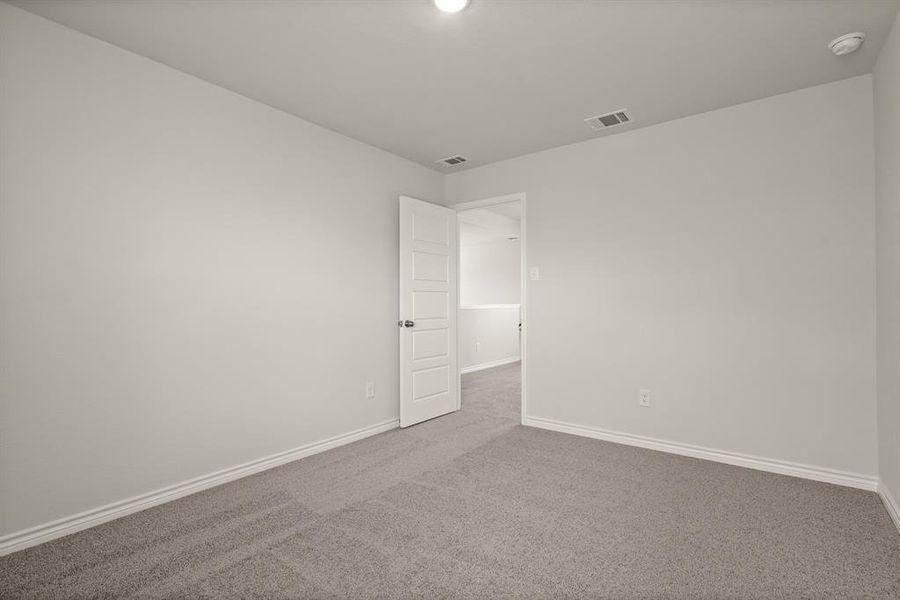 Spacious, unfurnished interior of a new home in Sycamore Landing, Fort Worth (Image 10). Spacious, unfurnished interior of a new home in Sycamore Landing, Fort Worth (Image 10).