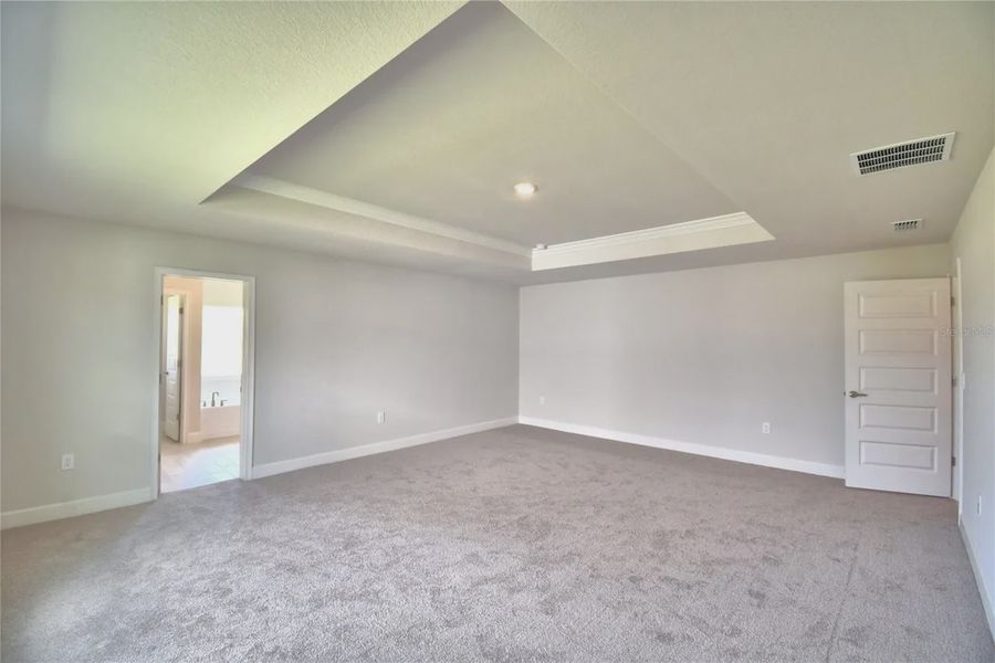 Spacious, unfurnished interior of a new home in Lake Juliana Estates, Auburndale (Image 36).