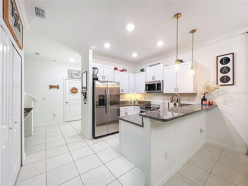 Furnished interior view inside a new home in , Zephyrhills (Image 11).