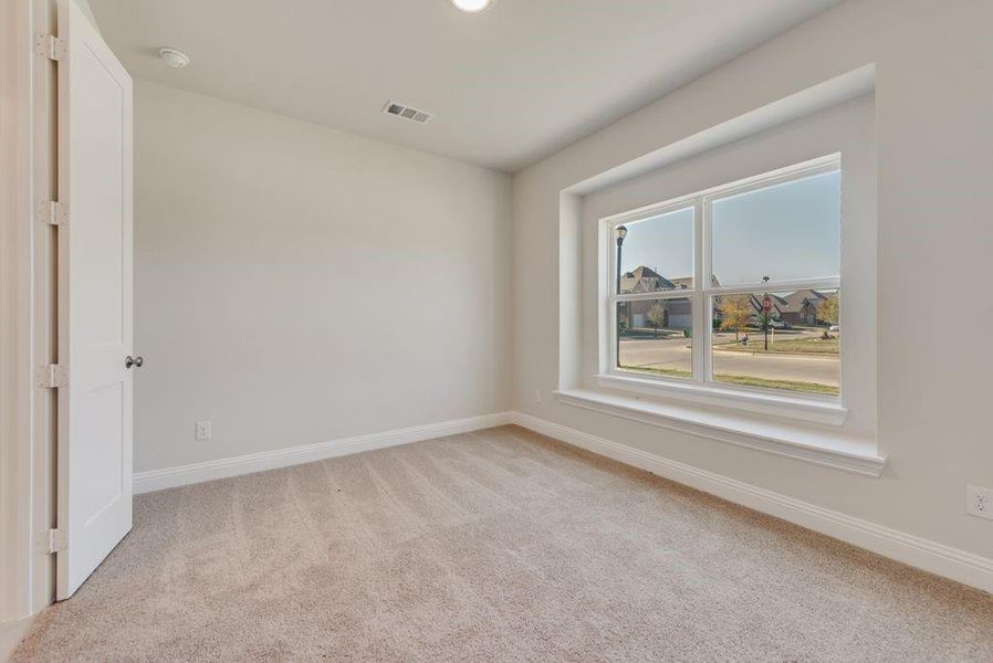 Spacious, unfurnished interior of a new home in Prairie Ridge, Venus (Image 19).