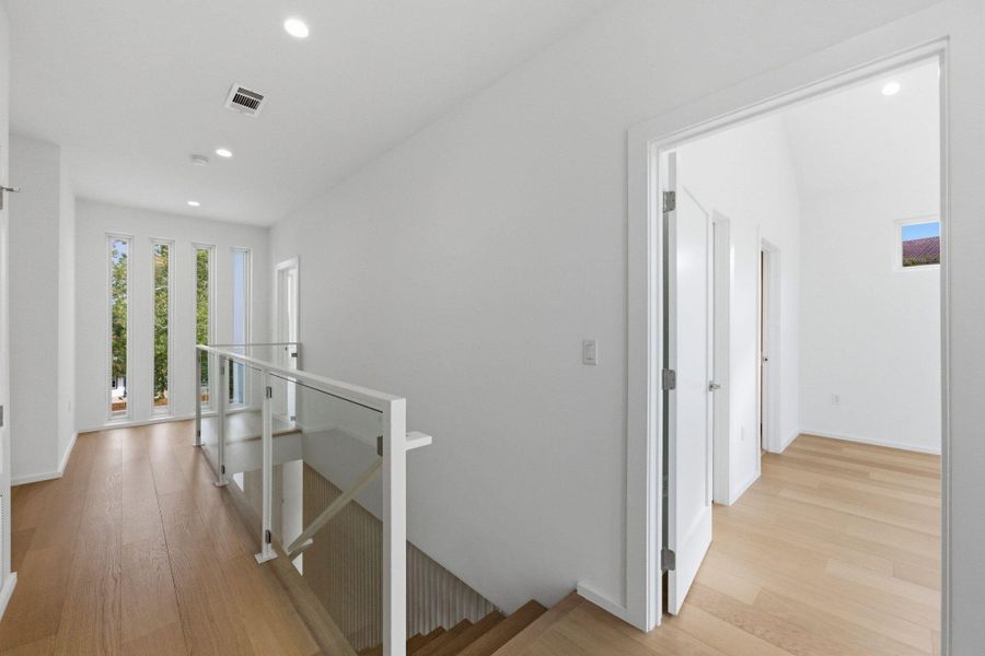 Spacious, unfurnished interior of a new home in , Austin (Image 21).