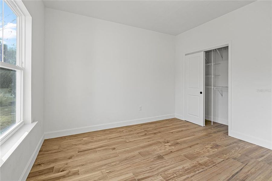 Spacious, unfurnished interior of a new home in , Bronson (Image 16).