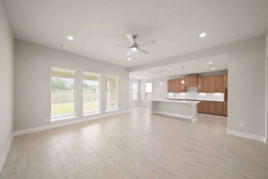 Spacious, unfurnished interior of a new home in Morton Creek Ranch, Katy (Image 23). Spacious, unfurnished interior of a new home in Morton Creek Ranch, Katy (Image 23).